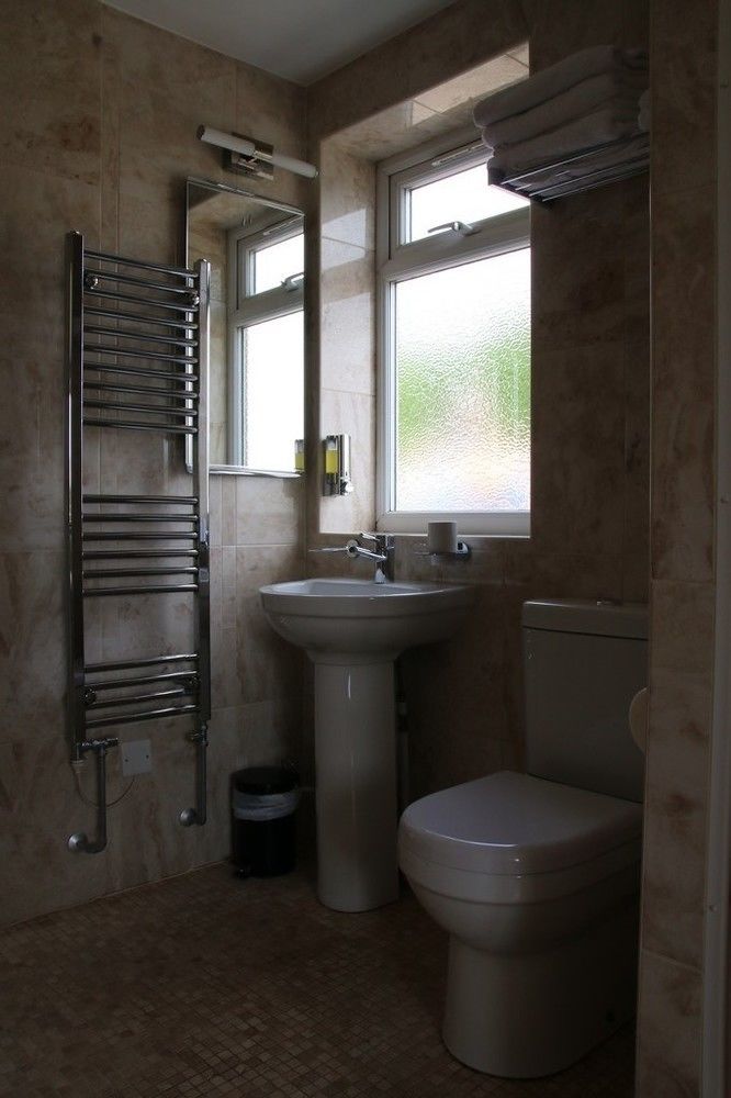 The Lodge Redhill  Bagian luar foto